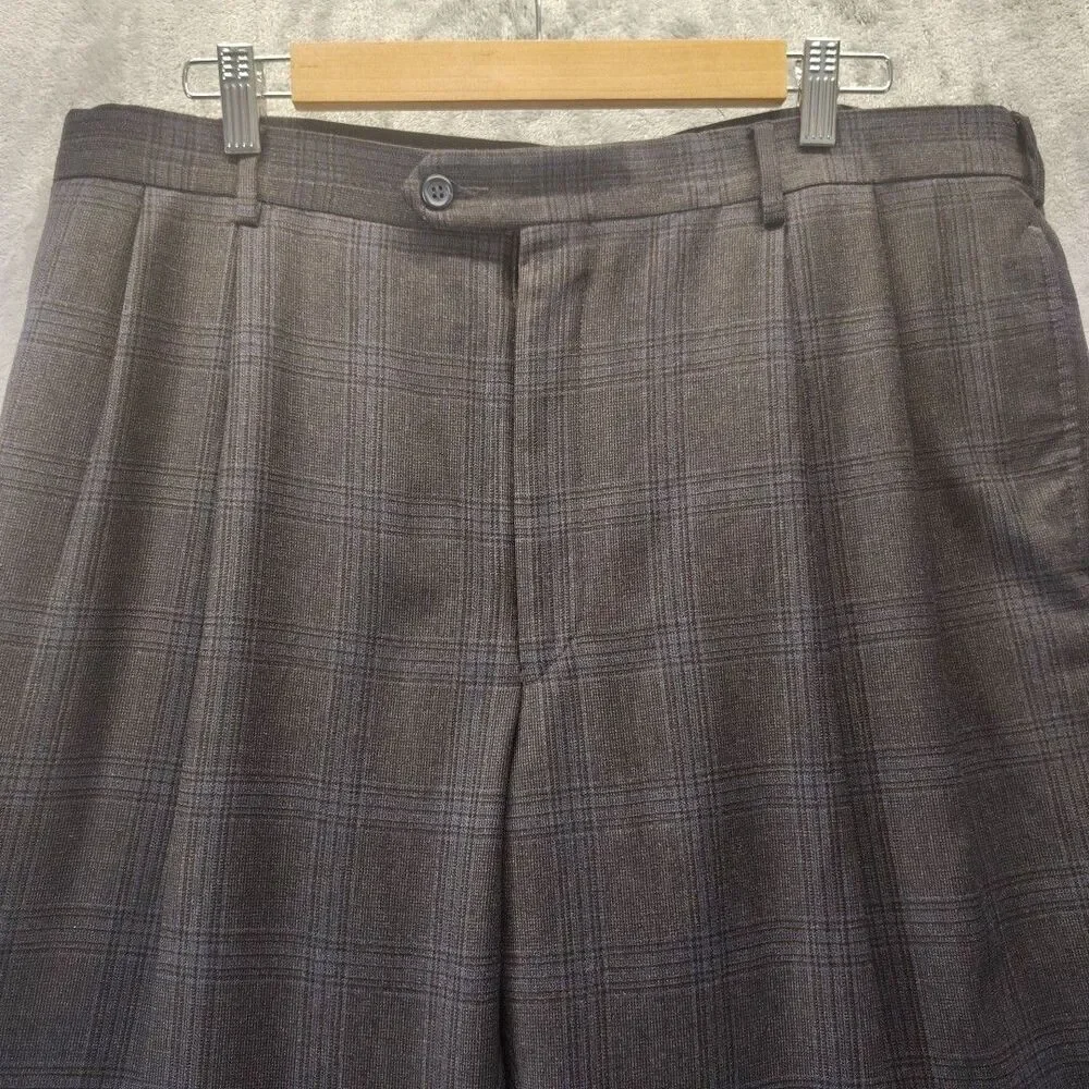 Jos A Bank Mens 40x32 Gray Blue Plaid Signature Wool Pleated Cuffed Dress Pants
